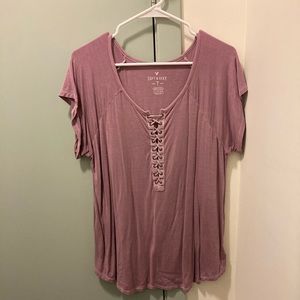 Soft and sexy American Eagle shirt.